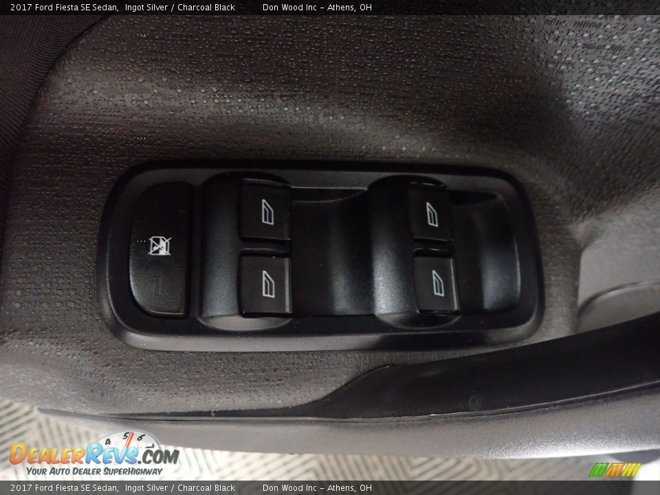 2017 Ford Fiesta SE Sedan Ingot Silver / Charcoal Black Photo #20