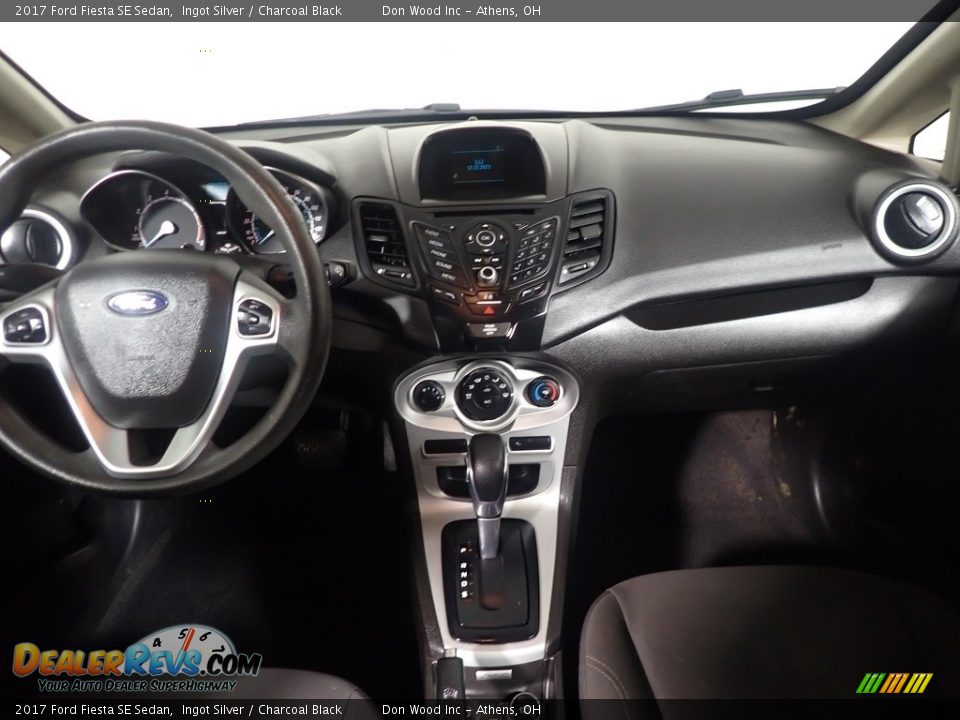 2017 Ford Fiesta SE Sedan Ingot Silver / Charcoal Black Photo #24