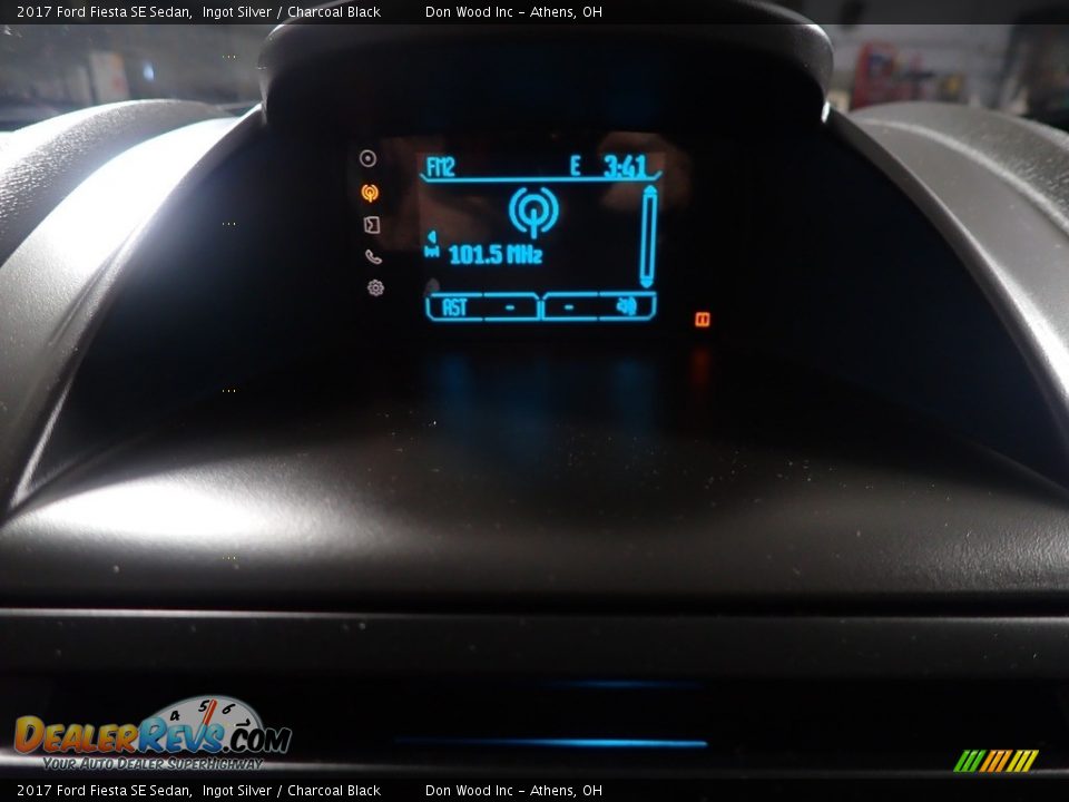 2017 Ford Fiesta SE Sedan Ingot Silver / Charcoal Black Photo #25