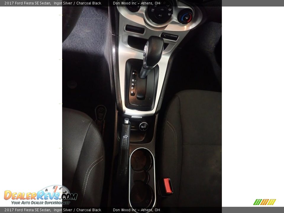 2017 Ford Fiesta SE Sedan Ingot Silver / Charcoal Black Photo #31