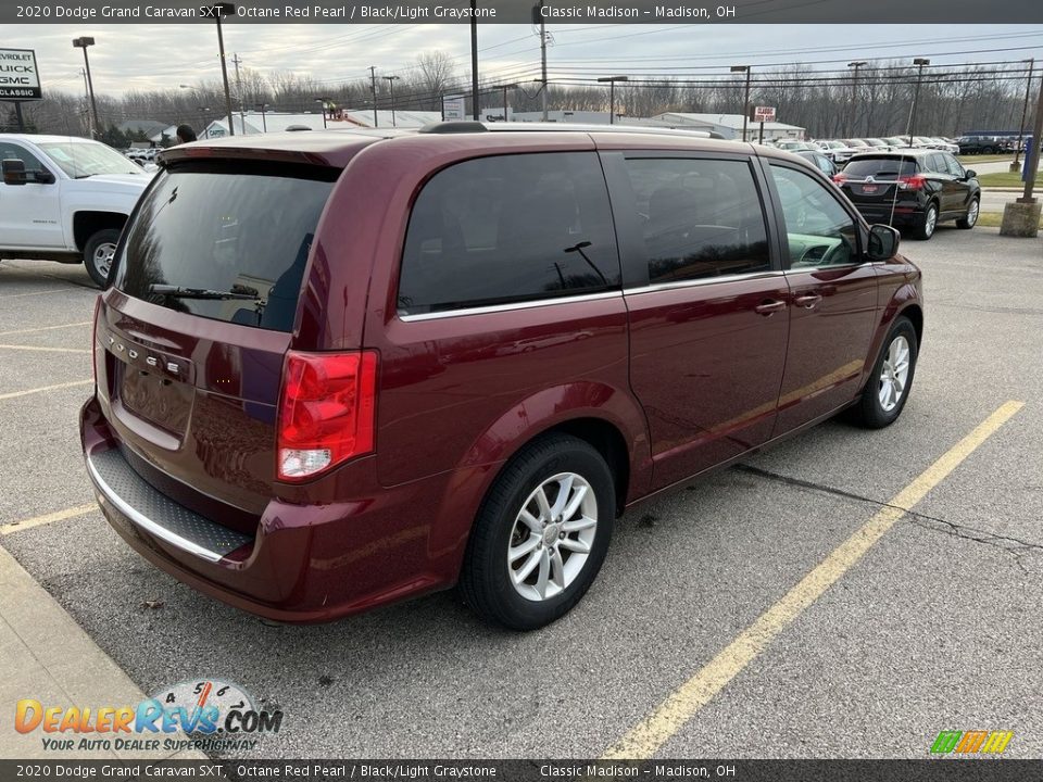 2020 Dodge Grand Caravan SXT Octane Red Pearl / Black/Light Graystone Photo #4