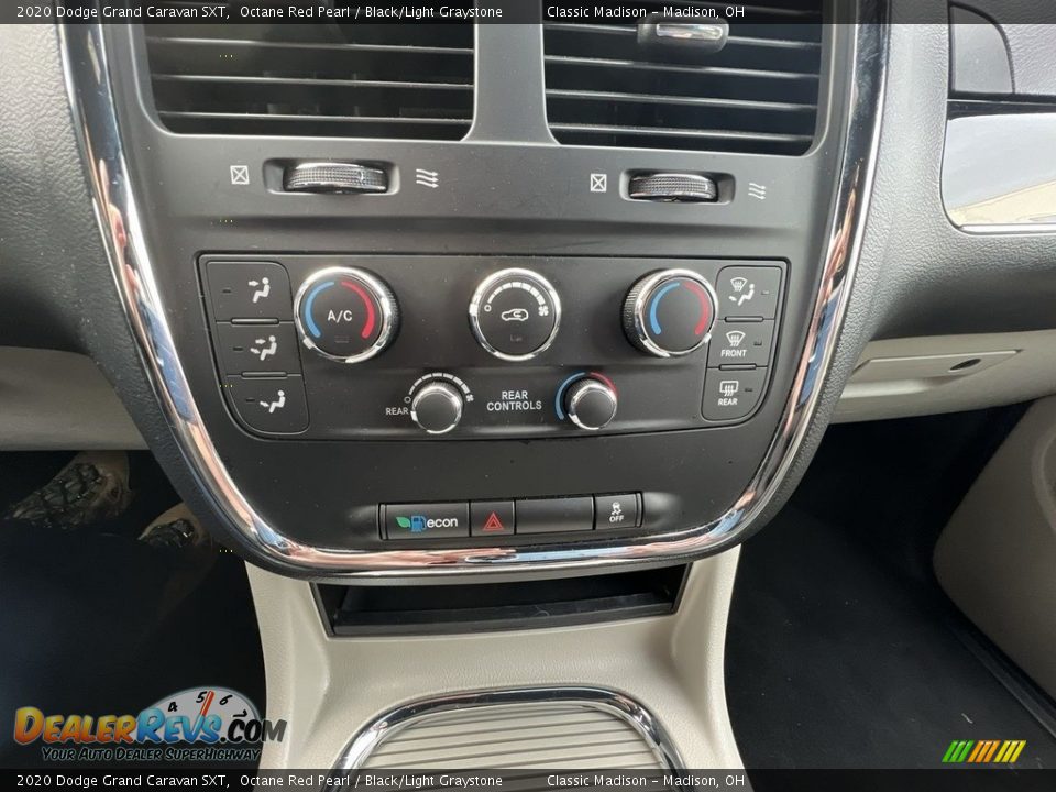 2020 Dodge Grand Caravan SXT Octane Red Pearl / Black/Light Graystone Photo #14