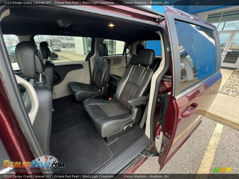2020 Dodge Grand Caravan SXT Octane Red Pearl / Black/Light Graystone Photo #16