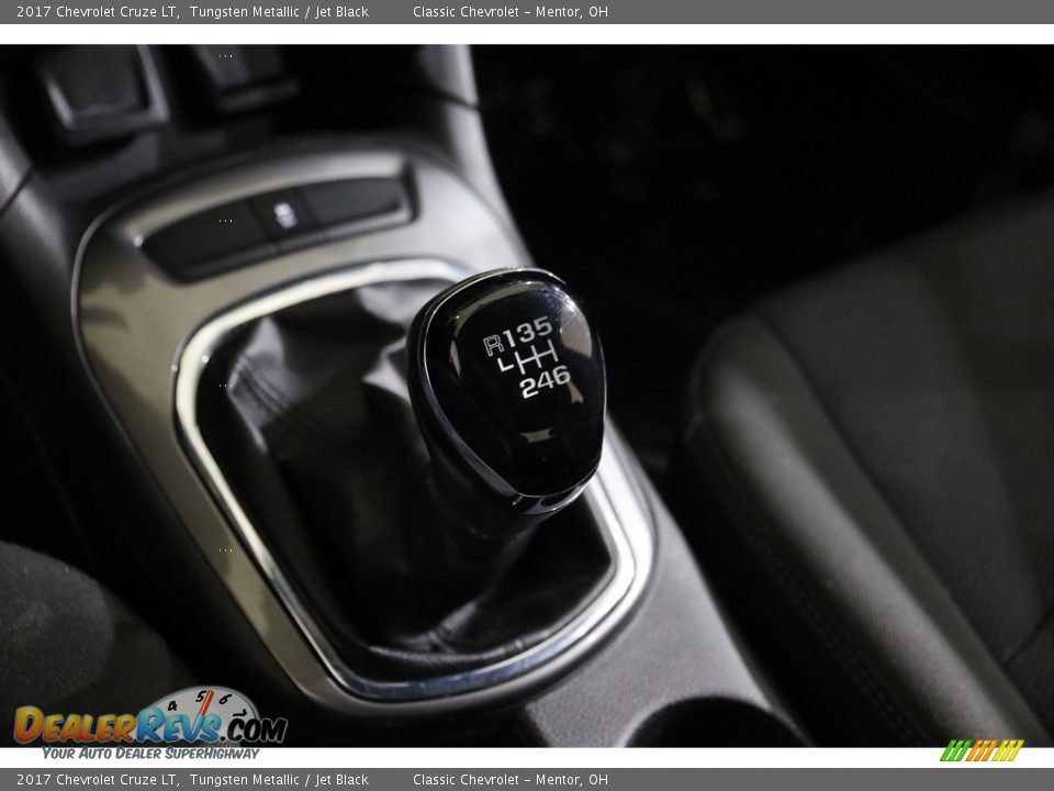 2017 Chevrolet Cruze LT Shifter Photo #13