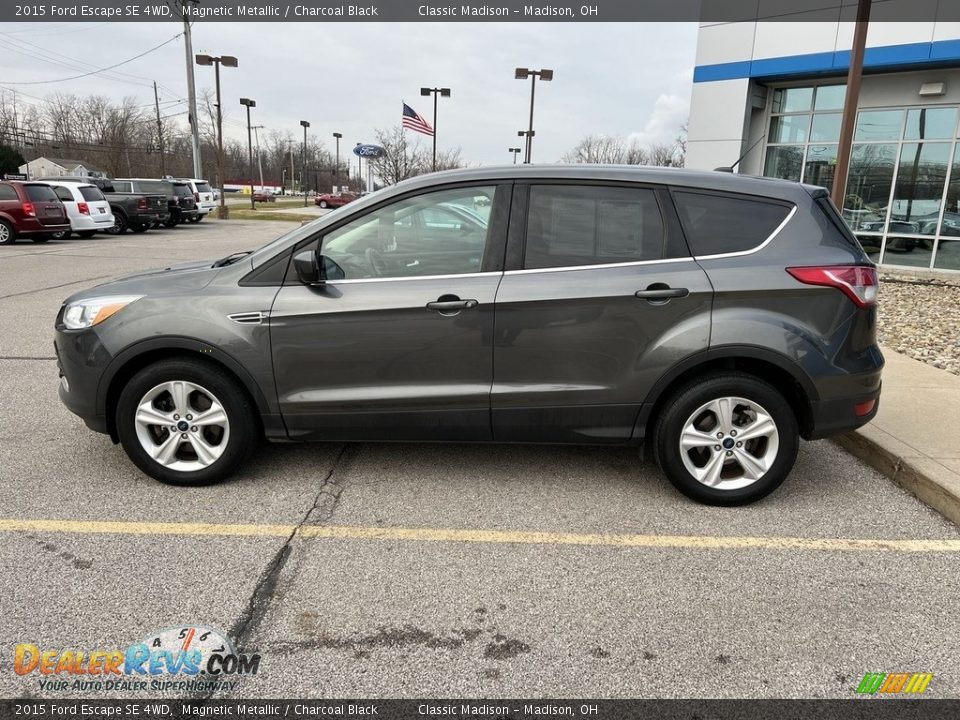 2015 Ford Escape SE 4WD Magnetic Metallic / Charcoal Black Photo #3