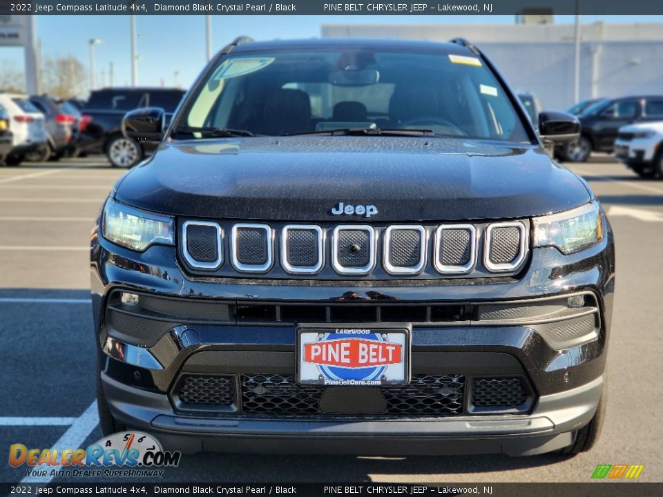 2022 Jeep Compass Latitude 4x4 Diamond Black Crystal Pearl / Black Photo #3