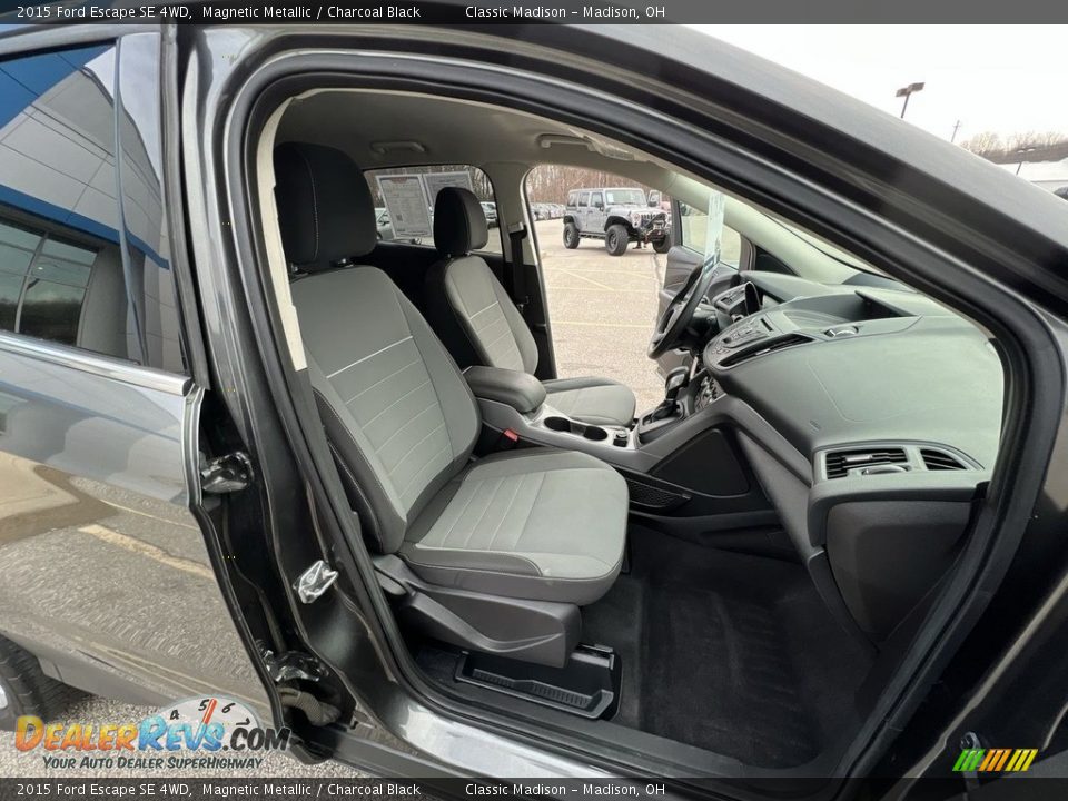 2015 Ford Escape SE 4WD Magnetic Metallic / Charcoal Black Photo #15