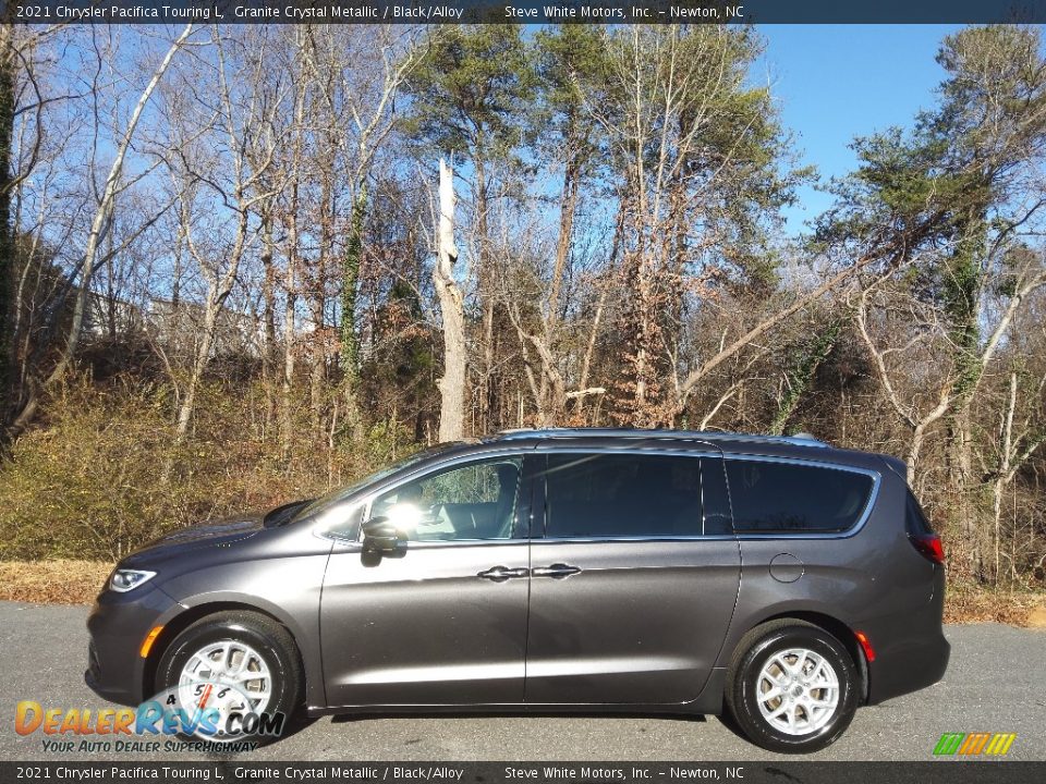 2021 Chrysler Pacifica Touring L Granite Crystal Metallic / Black/Alloy Photo #1