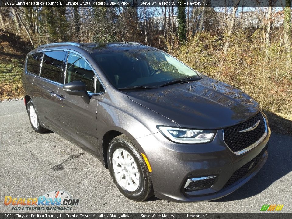 2021 Chrysler Pacifica Touring L Granite Crystal Metallic / Black/Alloy Photo #4