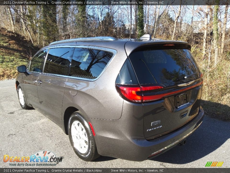 2021 Chrysler Pacifica Touring L Granite Crystal Metallic / Black/Alloy Photo #8