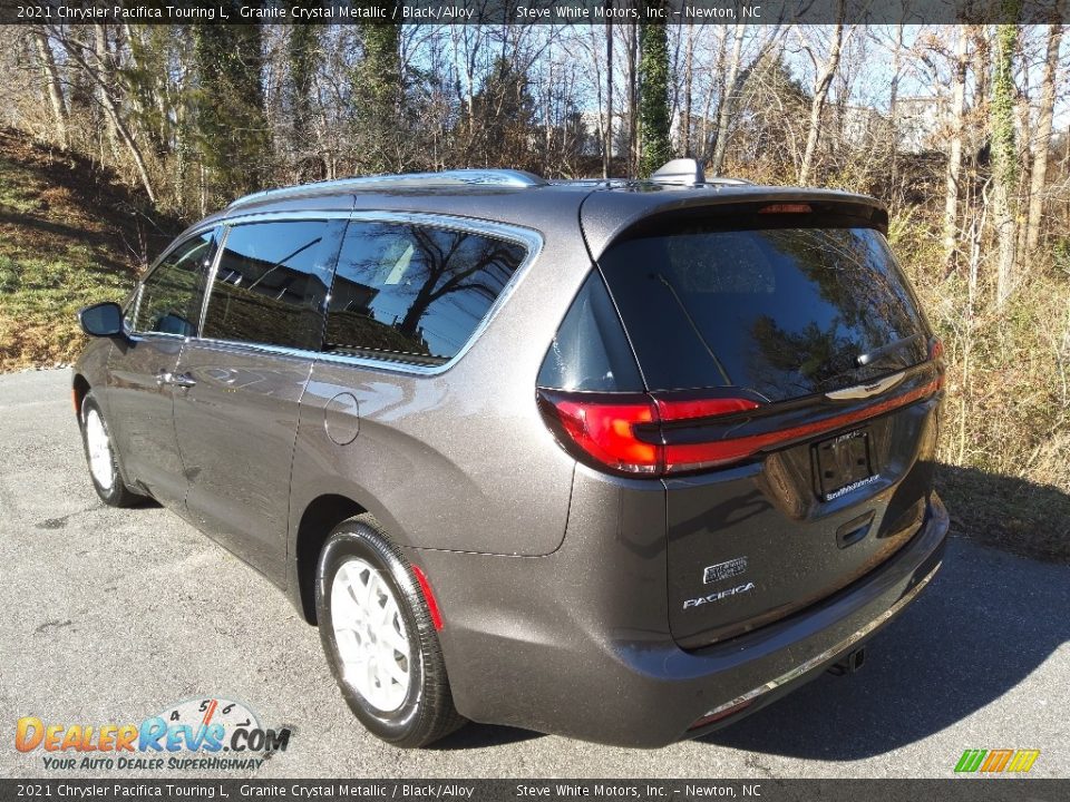 2021 Chrysler Pacifica Touring L Granite Crystal Metallic / Black/Alloy Photo #8