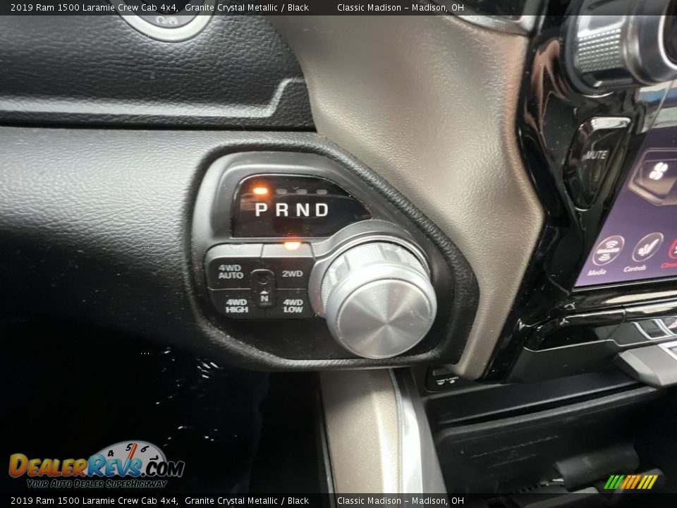 2019 Ram 1500 Laramie Crew Cab 4x4 Granite Crystal Metallic / Black Photo #16
