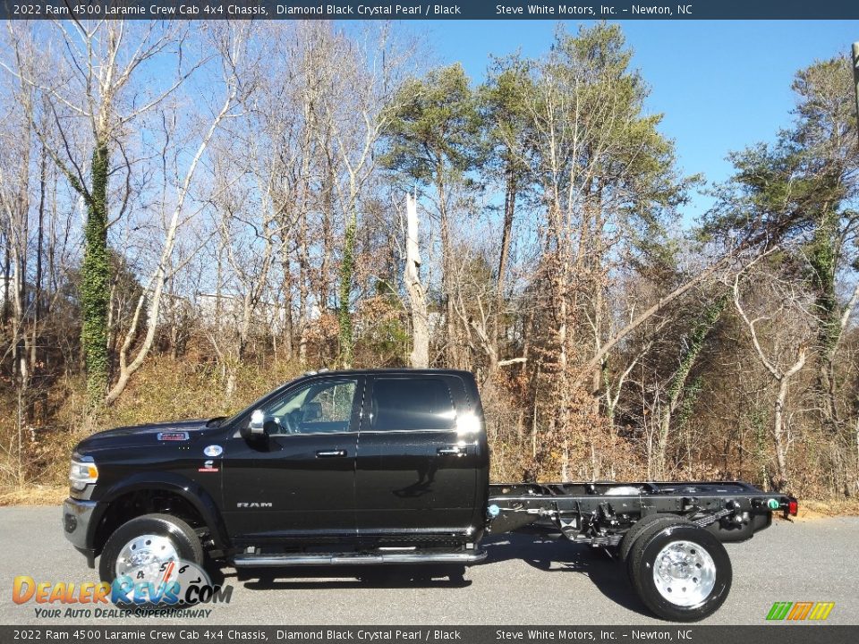 2022 Ram 4500 Laramie Crew Cab 4x4 Chassis Diamond Black Crystal Pearl / Black Photo #1