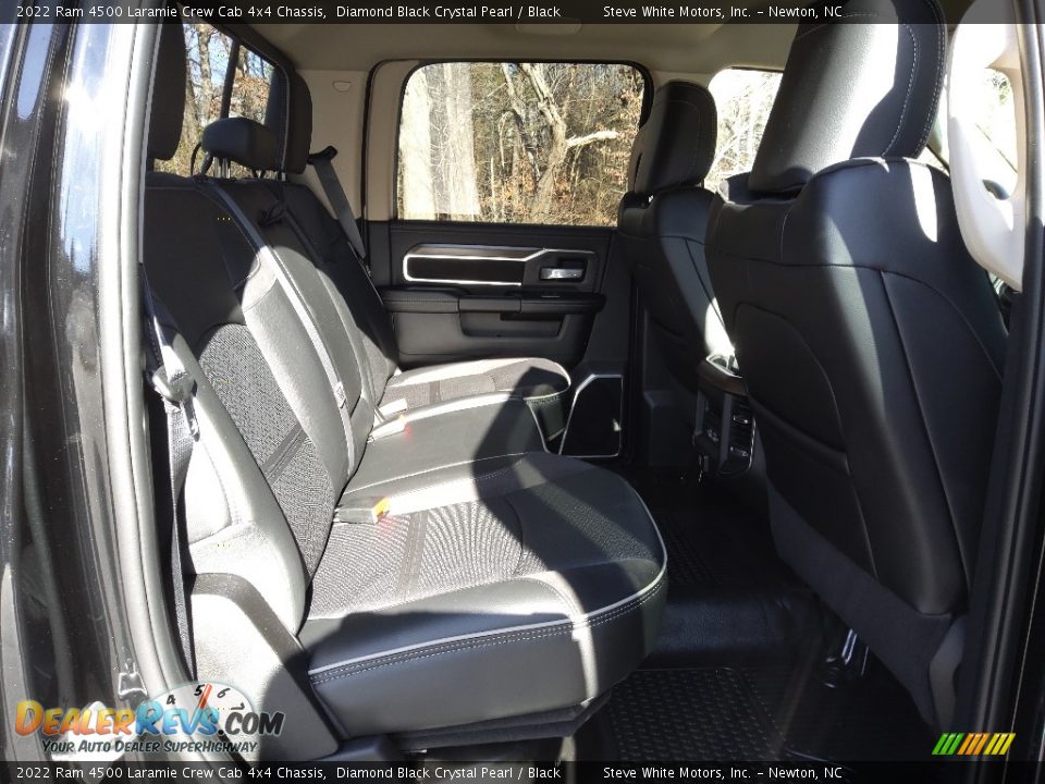 2022 Ram 4500 Laramie Crew Cab 4x4 Chassis Diamond Black Crystal Pearl / Black Photo #15