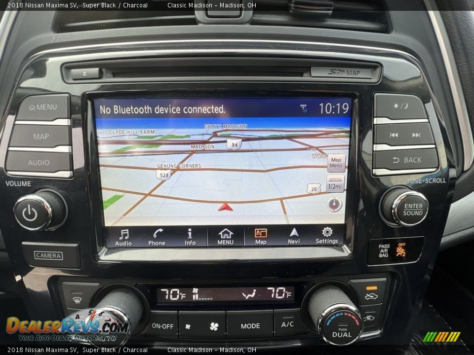 2018 Nissan Maxima SV Super Black / Charcoal Photo #10