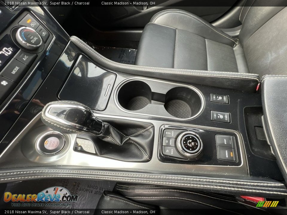 2018 Nissan Maxima SV Super Black / Charcoal Photo #12