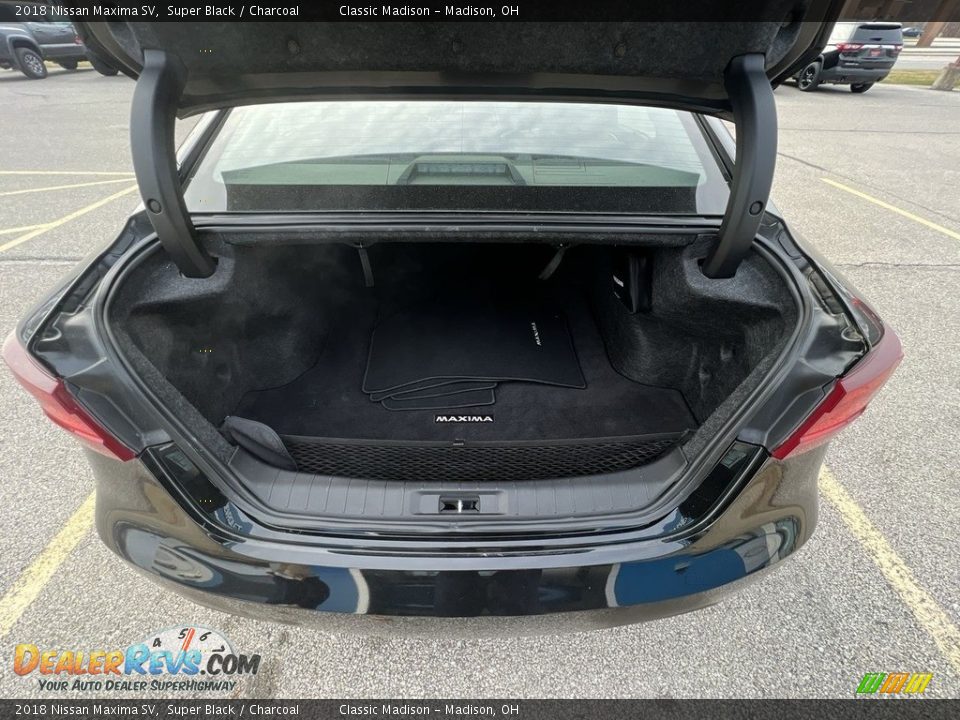 2018 Nissan Maxima SV Super Black / Charcoal Photo #14