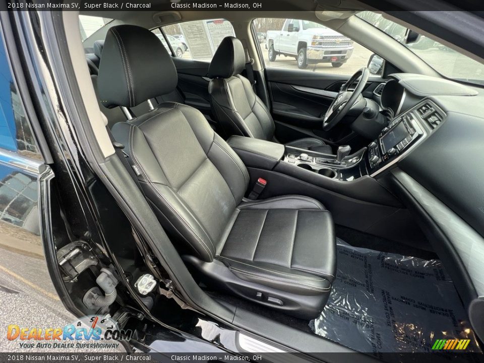 2018 Nissan Maxima SV Super Black / Charcoal Photo #15