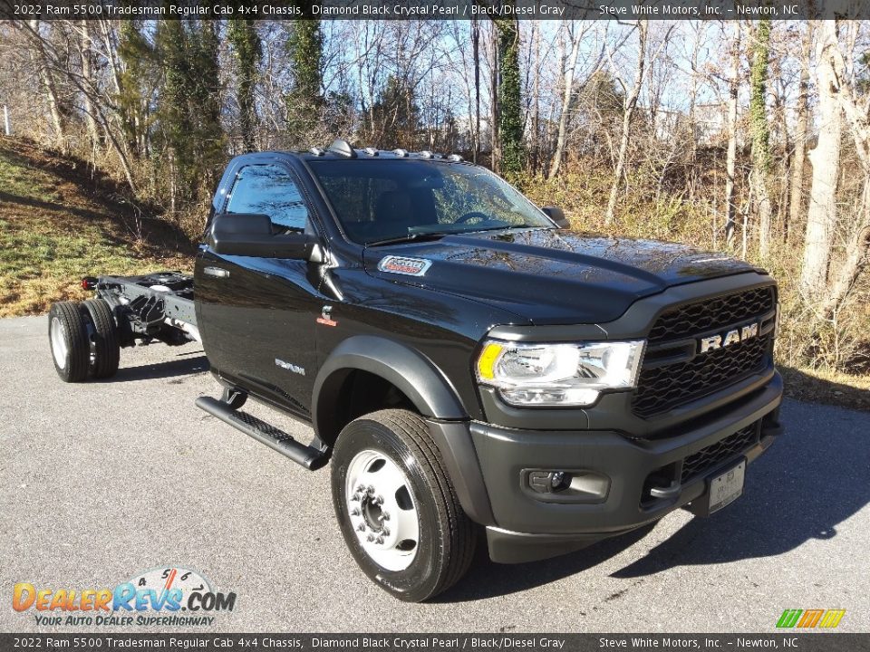 2022 Ram 5500 Tradesman Regular Cab 4x4 Chassis Diamond Black Crystal Pearl / Black/Diesel Gray Photo #4