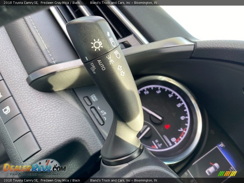 2018 Toyota Camry SE Predawn Gray Mica / Black Photo #20