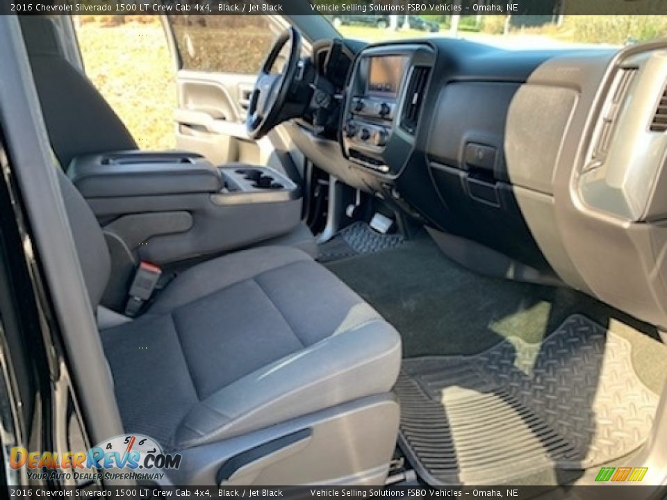 2016 Chevrolet Silverado 1500 LT Crew Cab 4x4 Black / Jet Black Photo #4