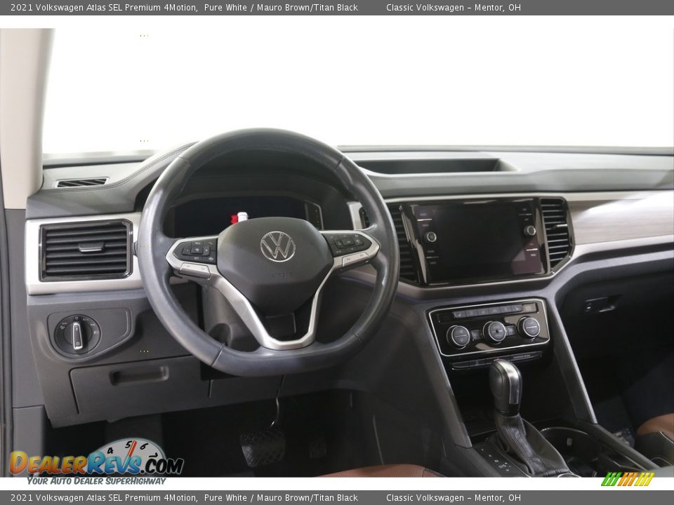 Dashboard of 2021 Volkswagen Atlas SEL Premium 4Motion Photo #6