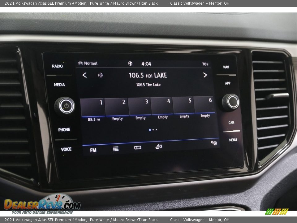 Audio System of 2021 Volkswagen Atlas SEL Premium 4Motion Photo #10