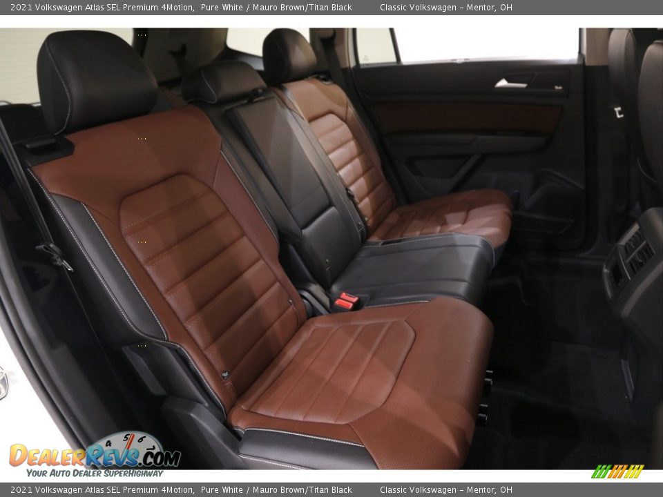 Rear Seat of 2021 Volkswagen Atlas SEL Premium 4Motion Photo #15