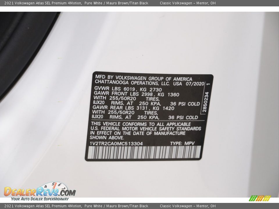 2021 Volkswagen Atlas SEL Premium 4Motion Pure White / Mauro Brown/Titan Black Photo #21