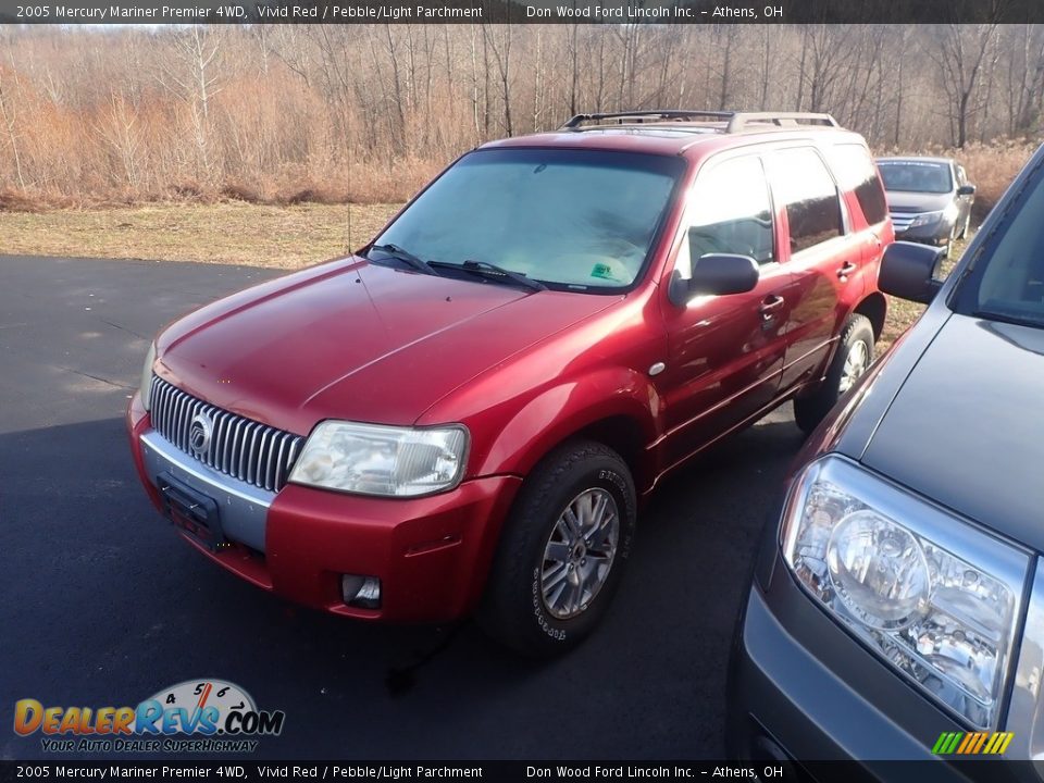 2005 Mercury Mariner Premier 4WD Vivid Red / Pebble/Light Parchment Photo #7