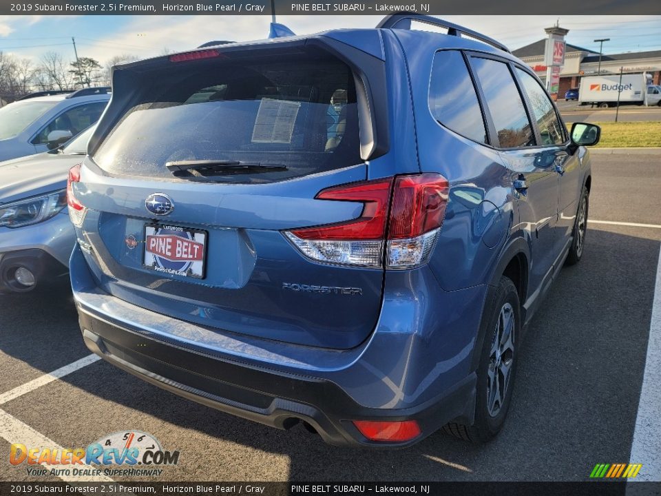 2019 Subaru Forester 2.5i Premium Horizon Blue Pearl / Gray Photo #4