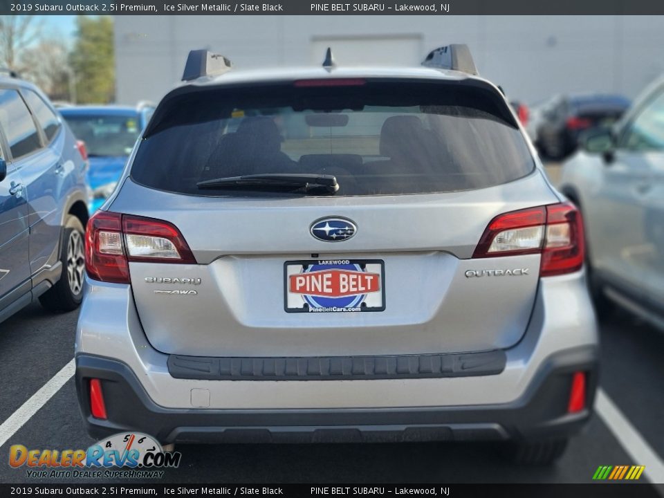 2019 Subaru Outback 2.5i Premium Ice Silver Metallic / Slate Black Photo #4