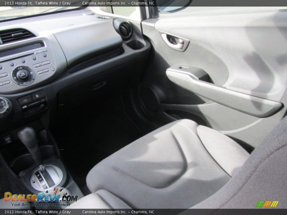 2013 Honda Fit Taffeta White / Gray Photo #14