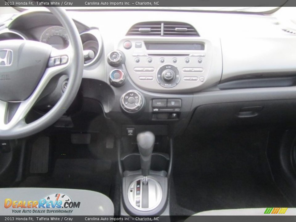 2013 Honda Fit Taffeta White / Gray Photo #15