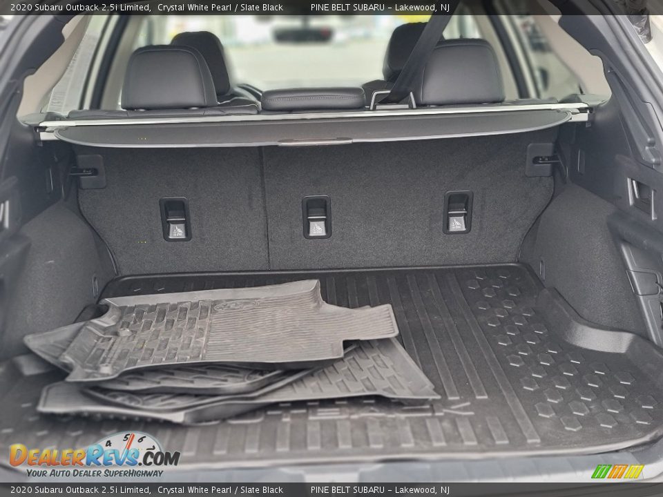 2020 Subaru Outback 2.5i Limited Crystal White Pearl / Slate Black Photo #29