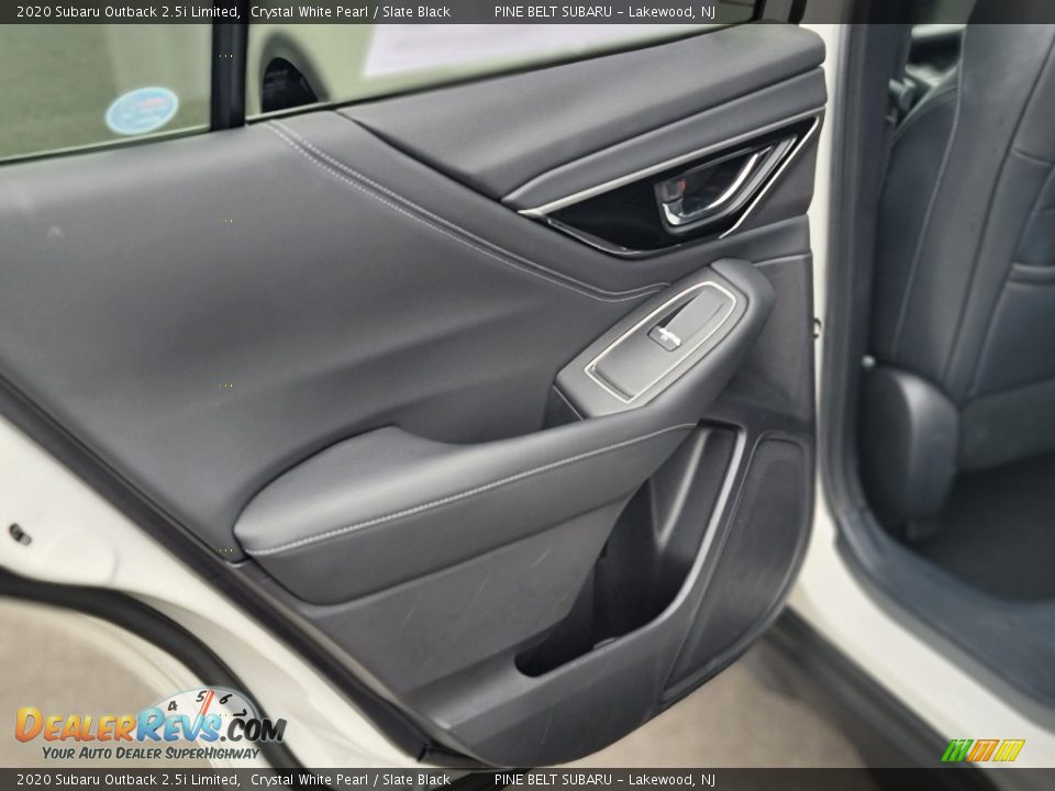 2020 Subaru Outback 2.5i Limited Crystal White Pearl / Slate Black Photo #31