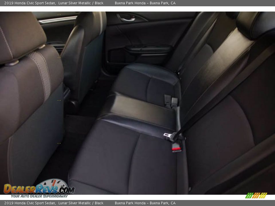 2019 Honda Civic Sport Sedan Lunar Silver Metallic / Black Photo #4