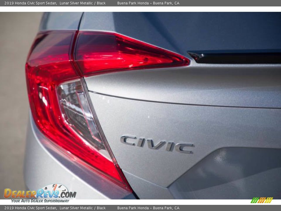 2019 Honda Civic Sport Sedan Lunar Silver Metallic / Black Photo #10