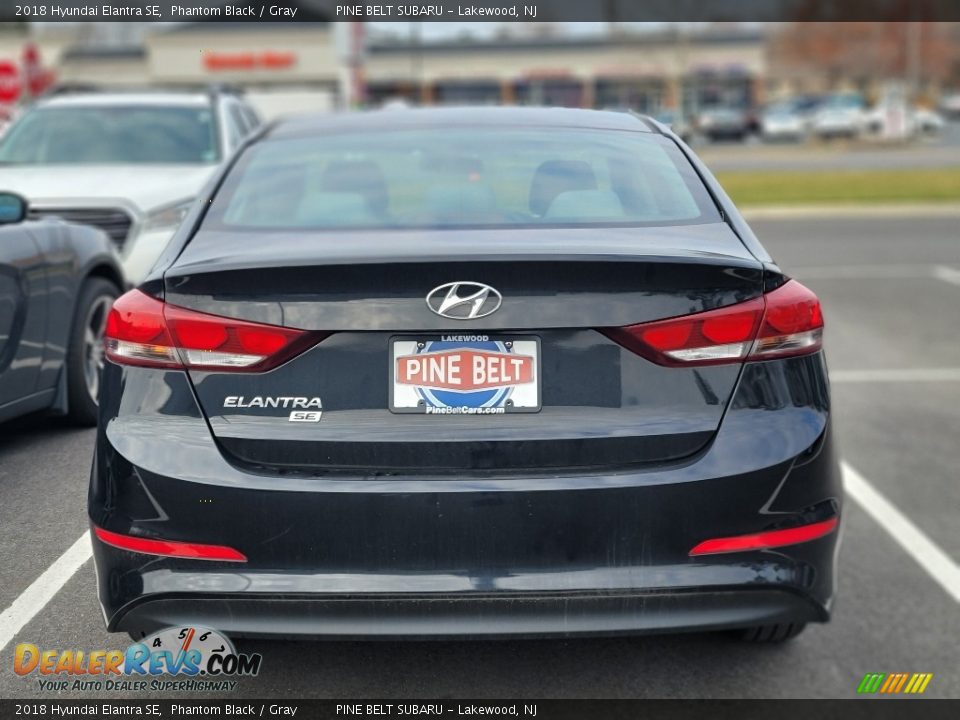 2018 Hyundai Elantra SE Phantom Black / Gray Photo #4