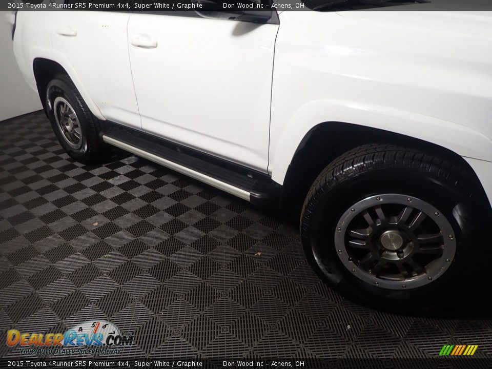 2015 Toyota 4Runner SR5 Premium 4x4 Super White / Graphite Photo #7