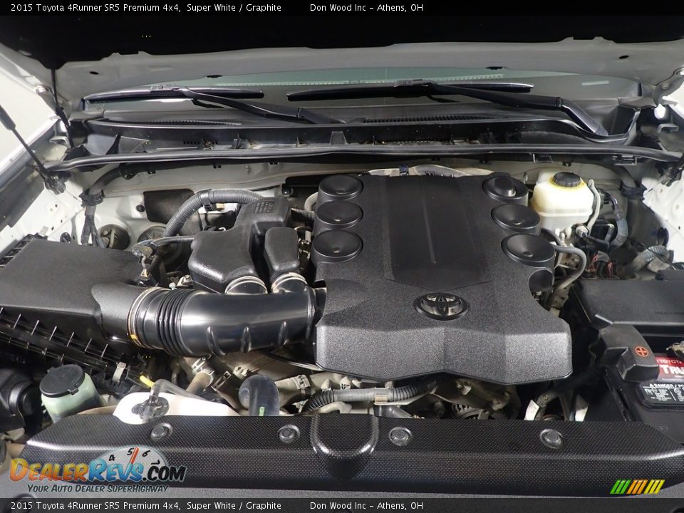 2015 Toyota 4Runner SR5 Premium 4x4 Super White / Graphite Photo #10