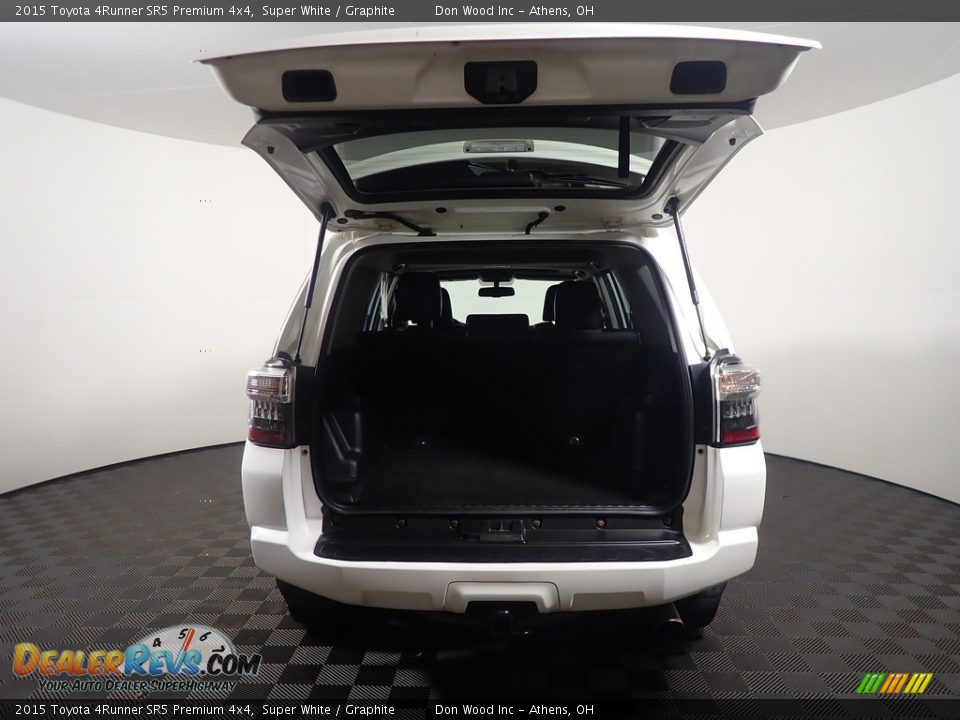 2015 Toyota 4Runner SR5 Premium 4x4 Super White / Graphite Photo #17