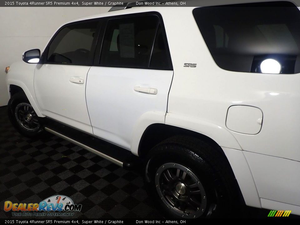 2015 Toyota 4Runner SR5 Premium 4x4 Super White / Graphite Photo #21
