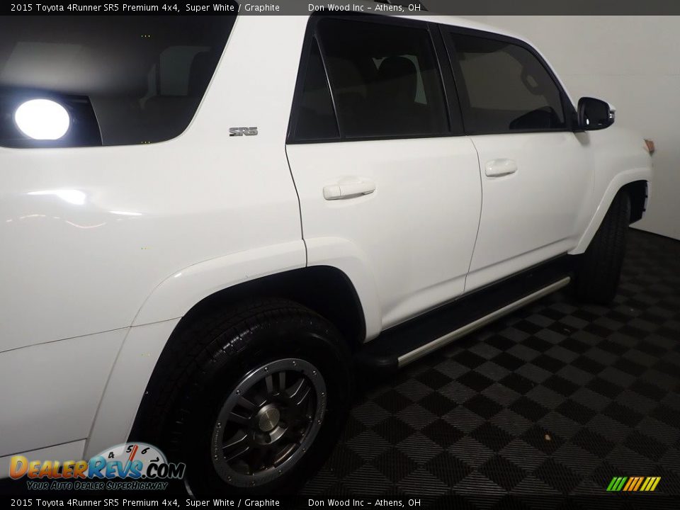 2015 Toyota 4Runner SR5 Premium 4x4 Super White / Graphite Photo #22