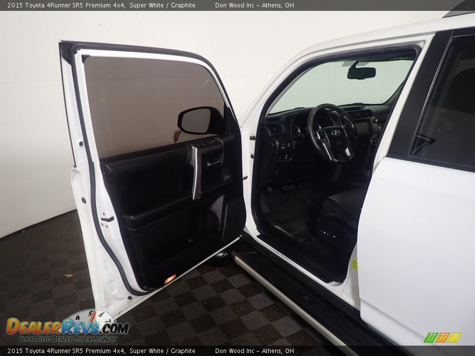 2015 Toyota 4Runner SR5 Premium 4x4 Super White / Graphite Photo #23