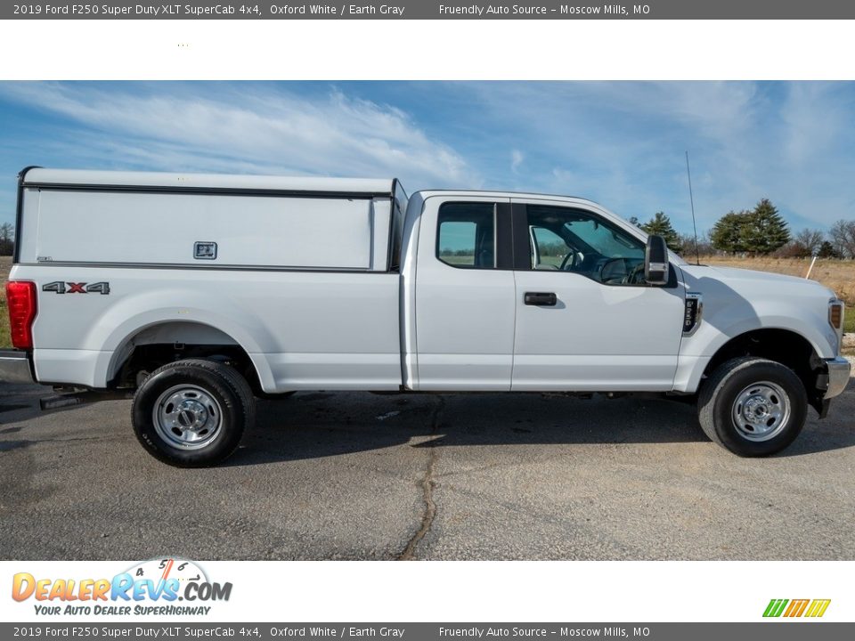 2019 Ford F250 Super Duty XLT SuperCab 4x4 Oxford White / Earth Gray Photo #3