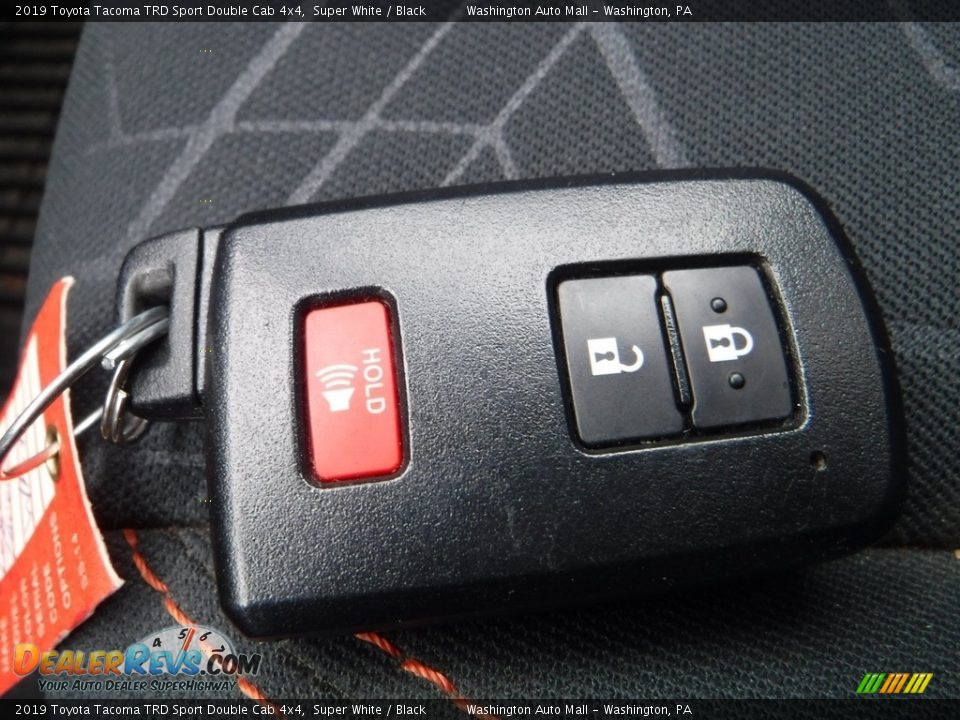2019 Toyota Tacoma TRD Sport Double Cab 4x4 Super White / Black Photo #32