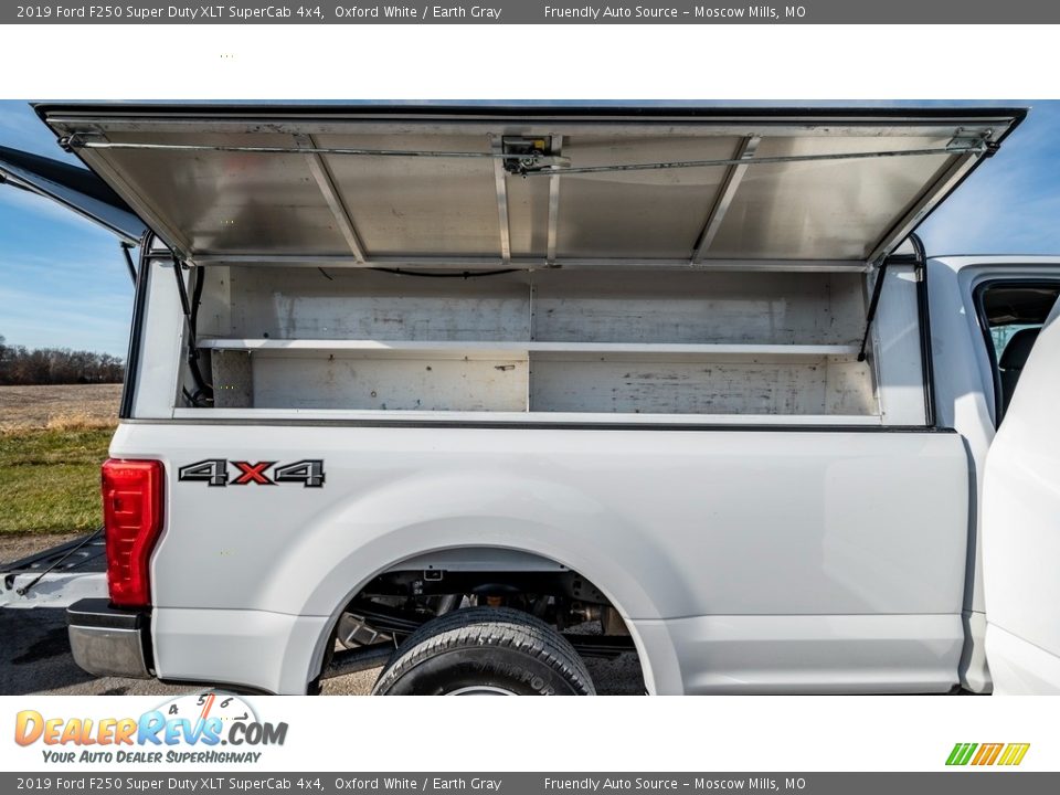 2019 Ford F250 Super Duty XLT SuperCab 4x4 Oxford White / Earth Gray Photo #25