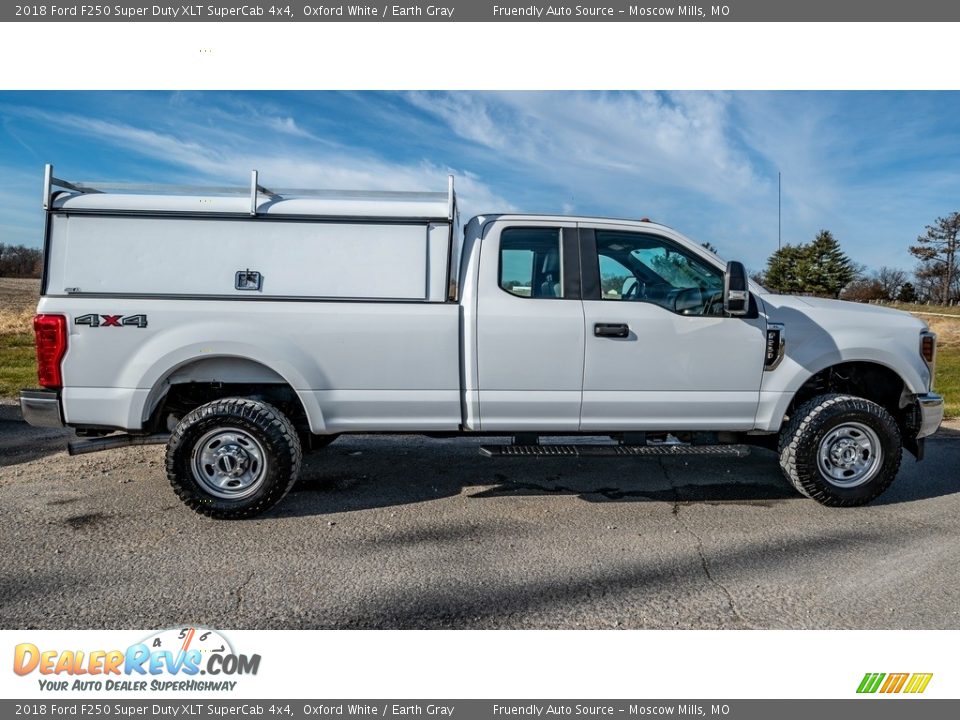 2018 Ford F250 Super Duty XLT SuperCab 4x4 Oxford White / Earth Gray Photo #3