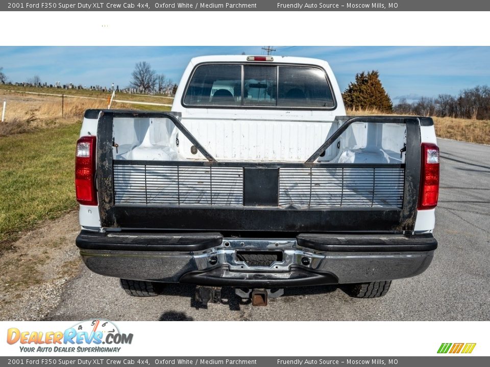 2001 Ford F350 Super Duty XLT Crew Cab 4x4 Oxford White / Medium Parchment Photo #5